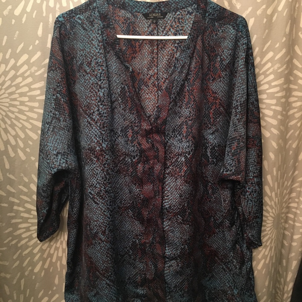 Size 12 Renuar flowy top